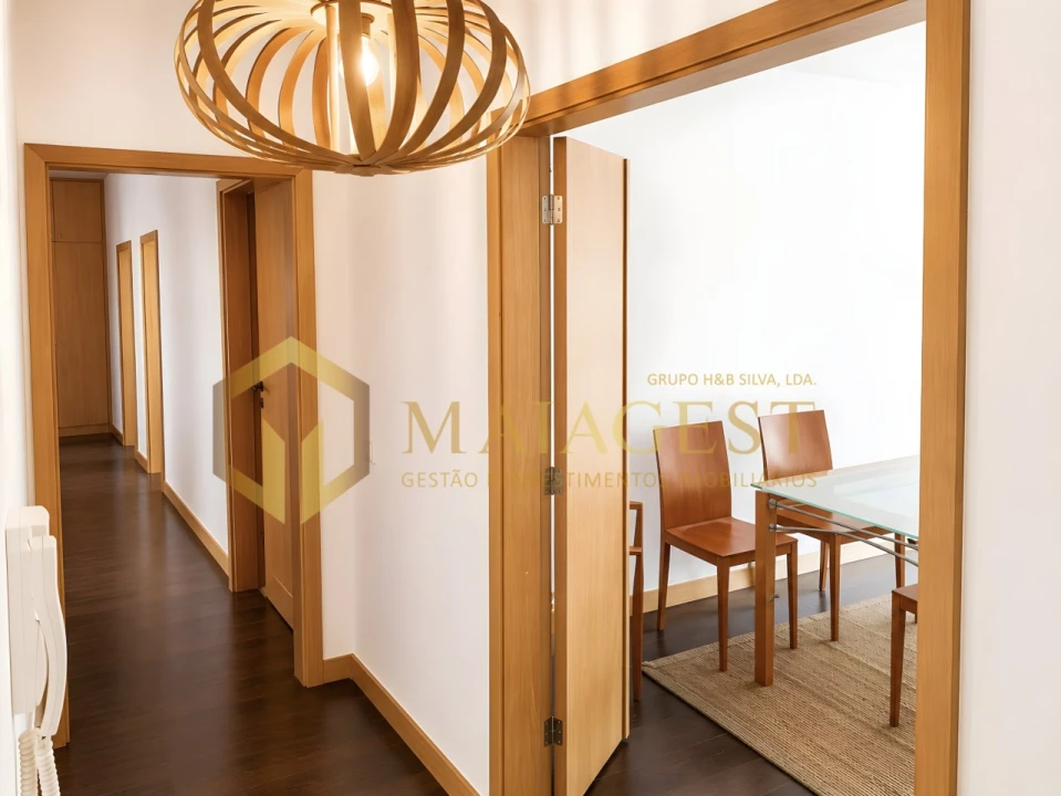 Apartamento T3 para Arrendamento em Cedofeita, Santo Ildefonso, Sé, Miragaia, São Nicolau e Vitória Foto 3