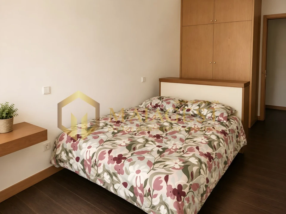 Apartamento T3 para Arrendamento em Cedofeita, Santo Ildefonso, Sé, Miragaia, São Nicolau e Vitória Foto 19