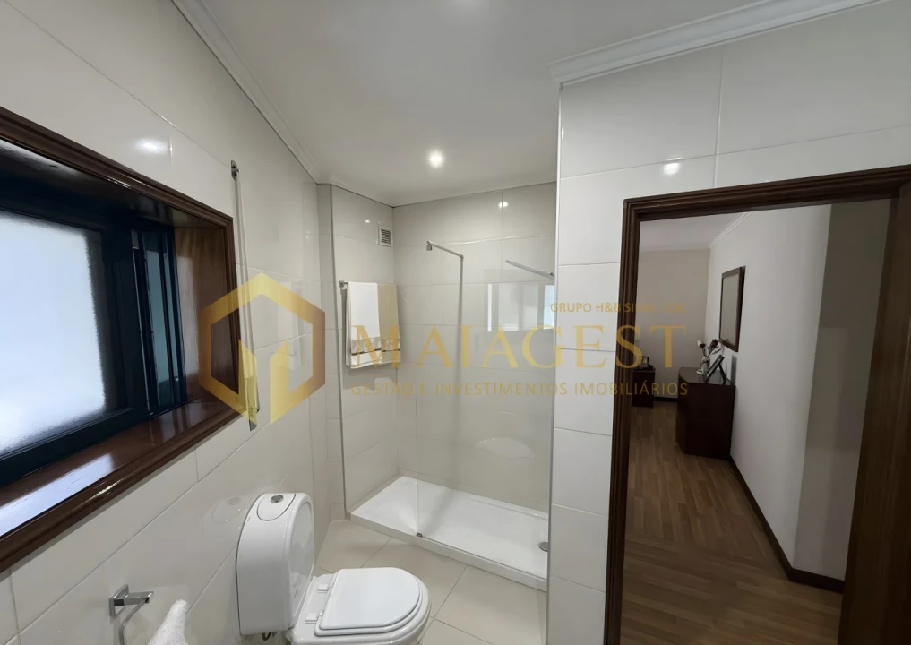 Apartamento T2 para Venda em Madalena Foto 25