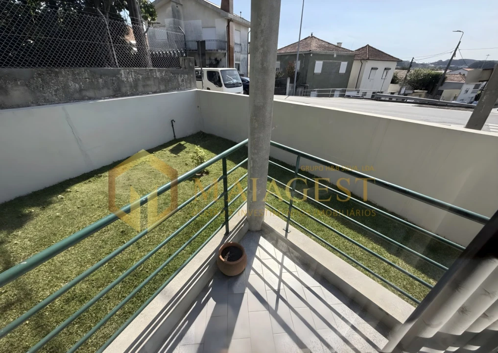 Apartamento T2 para Venda em Madalena Foto 36