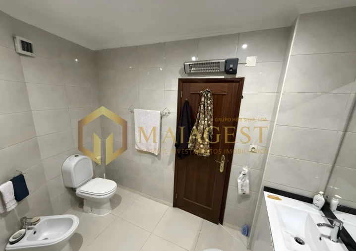 Apartamento T2 para Venda em Madalena Foto 19