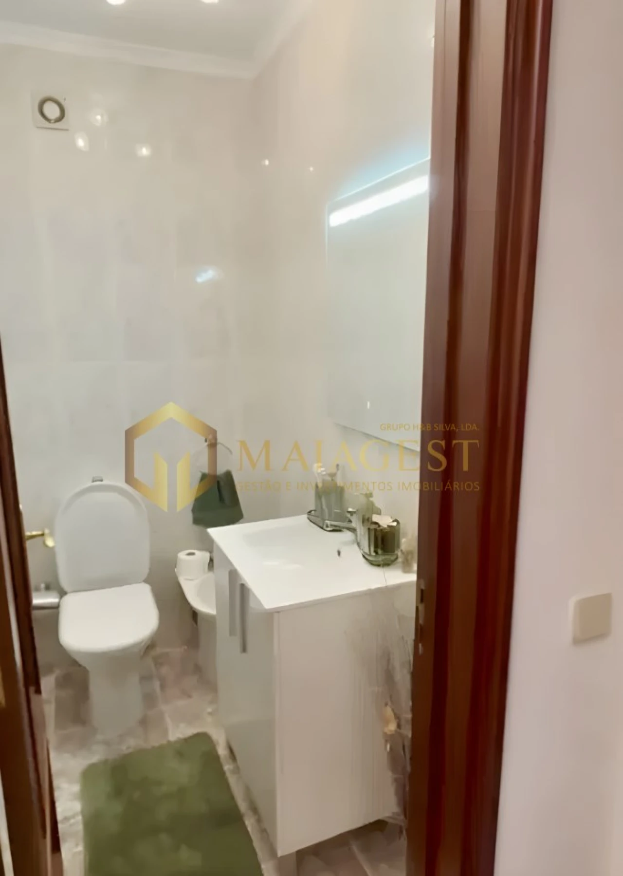 Apartamento T3 para Arrendamento em Mozelos Foto 9