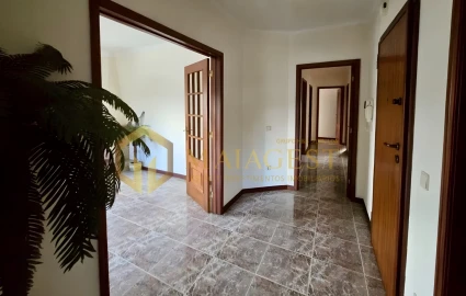 Apartamento T3 para Arrendamento em Mozelos