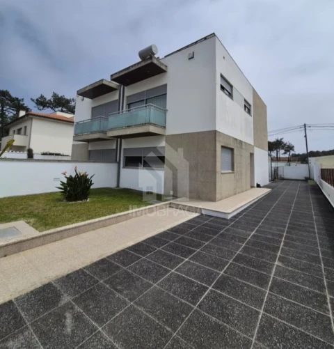 Moradia T3 para Venda em Apúlia e Fão
