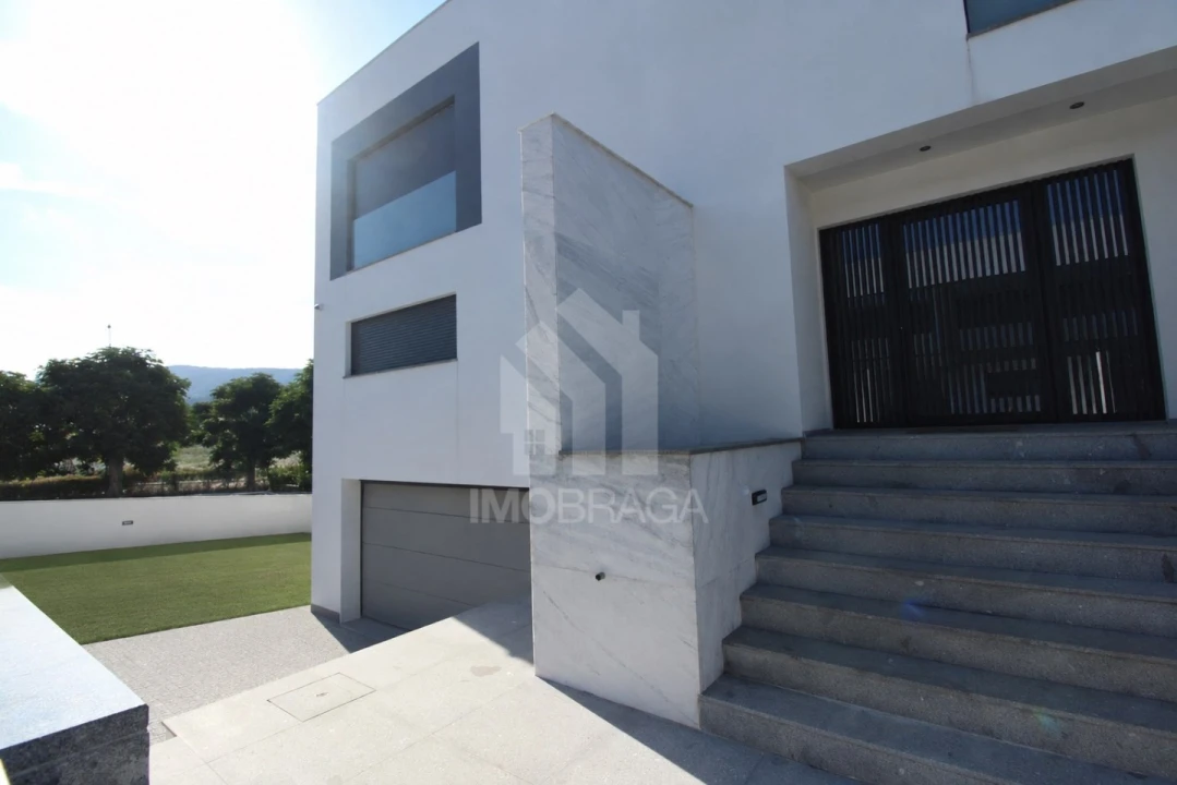 Moradia T3 para Venda em Este (São Pedro e São Mamede) Foto 1