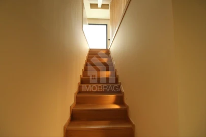 Moradia T3 para Venda em Este (São Pedro e São Mamede)