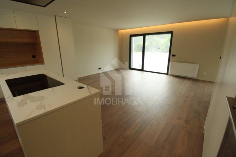Moradia T3 para Venda em Este (São Pedro e São Mamede) Foto 6