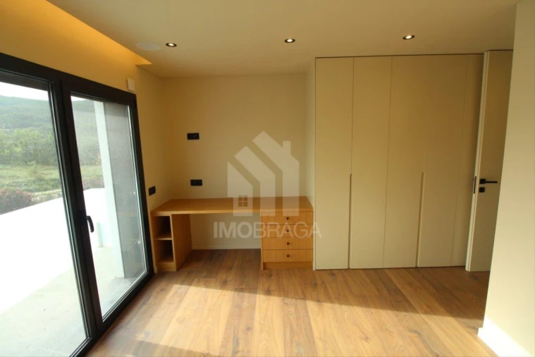 Moradia T3 para Venda em Este (São Pedro e São Mamede) Foto 22