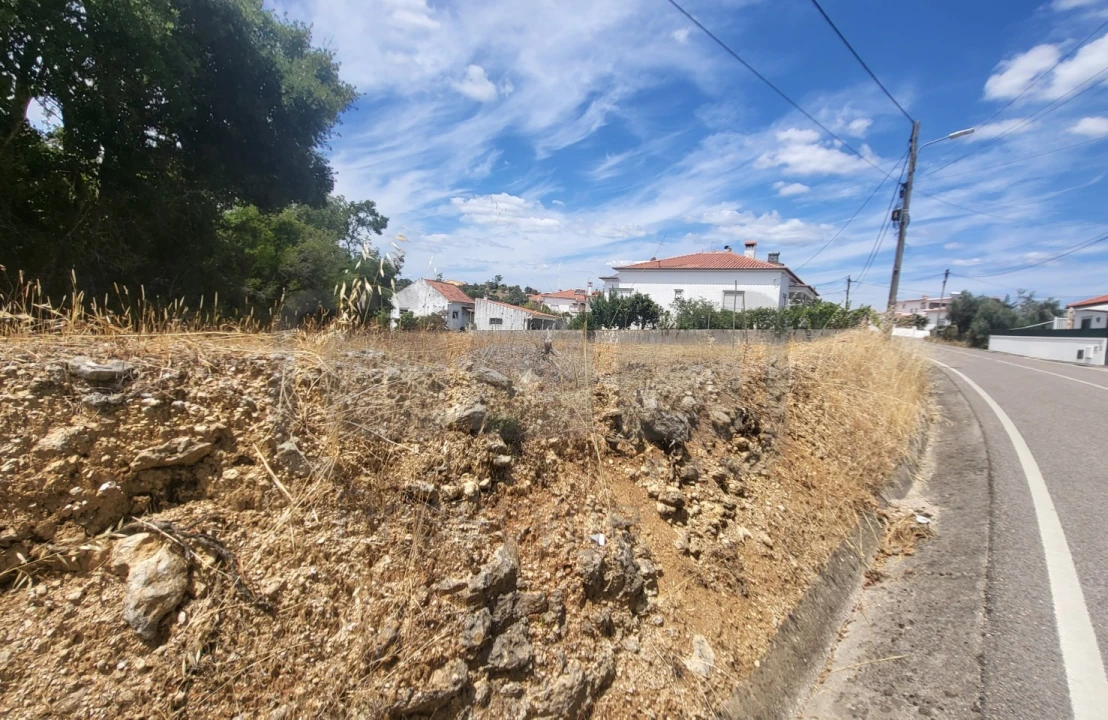 Terreno para Venda em Carregueiros Foto 3