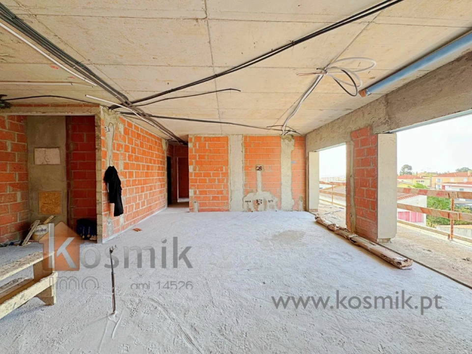 Apartamento T2 para Venda em Santo António dos Cavaleiros e Frielas Foto 48