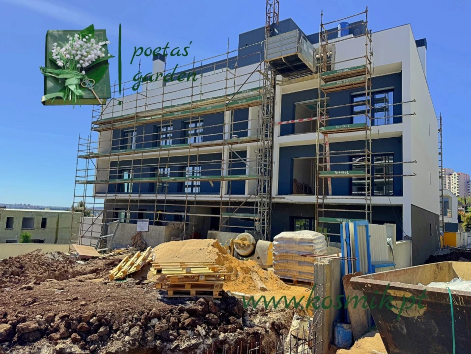Apartamento T2 para Venda em Santo António dos Cavaleiros e Frielas Foto 74