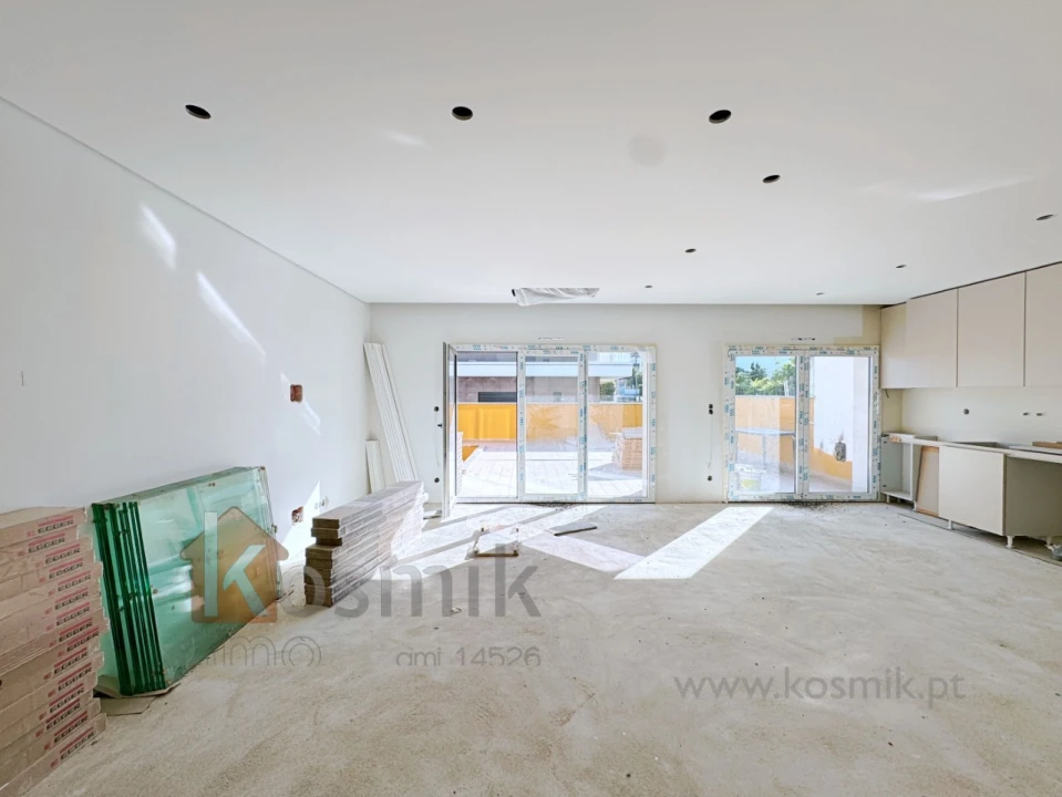 Apartamento T2 para Venda em Santo António dos Cavaleiros e Frielas Foto 26