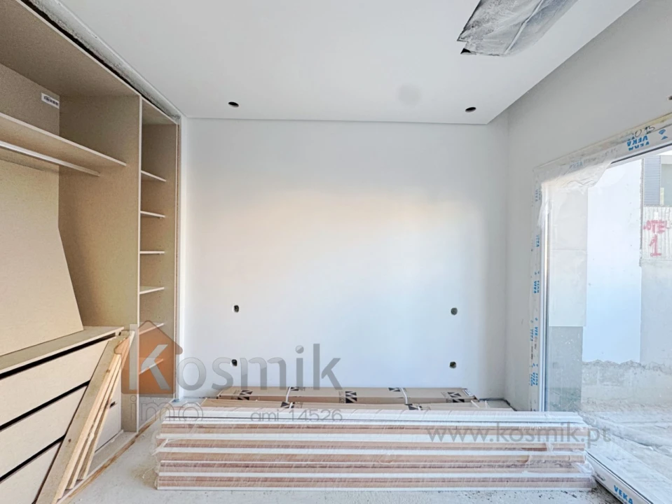 Apartamento T2 para Venda em Santo António dos Cavaleiros e Frielas Foto 27