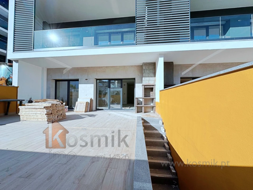 Apartamento T2 para Venda em Santo António dos Cavaleiros e Frielas Foto 34
