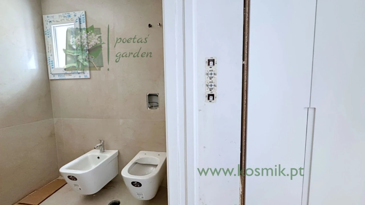 Apartamento T2 para Venda em Santo António dos Cavaleiros e Frielas Foto 11