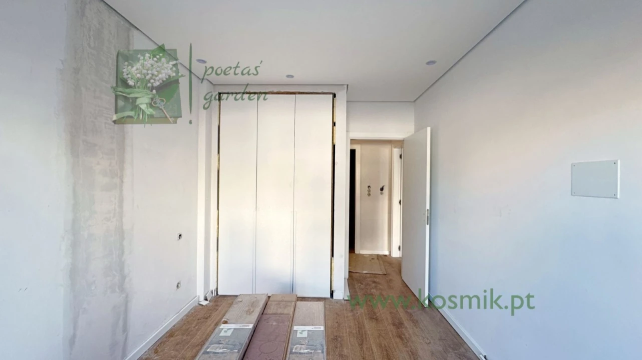 Apartamento T2 para Venda em Santo António dos Cavaleiros e Frielas Foto 16