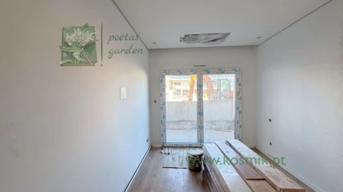 Apartamento T2 para Venda em Santo António dos Cavaleiros e Frielas