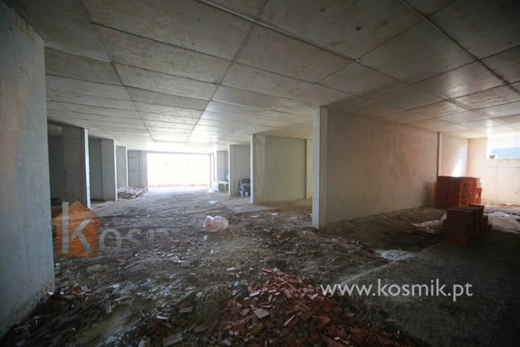 Apartamento T2 para Venda em Santo António dos Cavaleiros e Frielas Foto 61