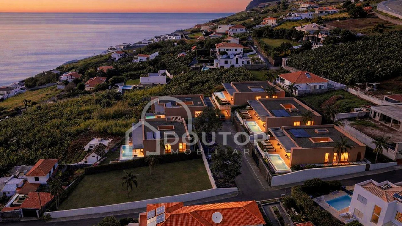Moradia T3 para Venda em Estreito da Calheta Foto 27