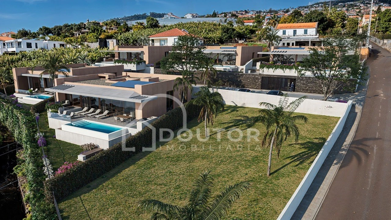 Moradia T3 para Venda em Estreito da Calheta Foto 3