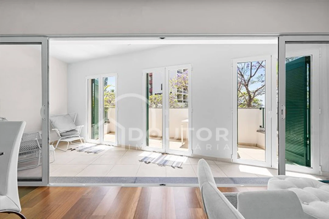 Apartamento T2 para Arrendamento em Funchal (Se) Foto 4