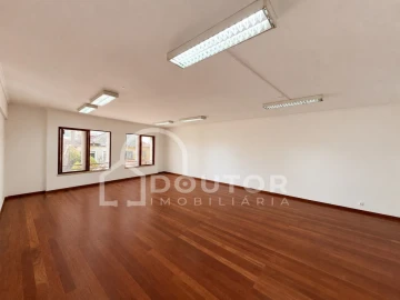 Escritório para Arrendamento em Funchal (Se)