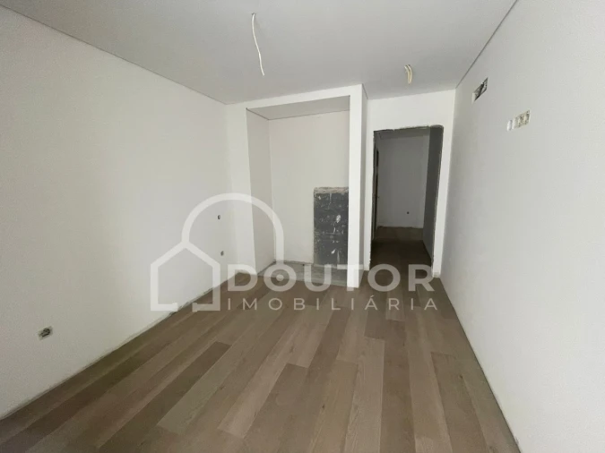 Apartamento T2 para Venda em Caniço Foto 7