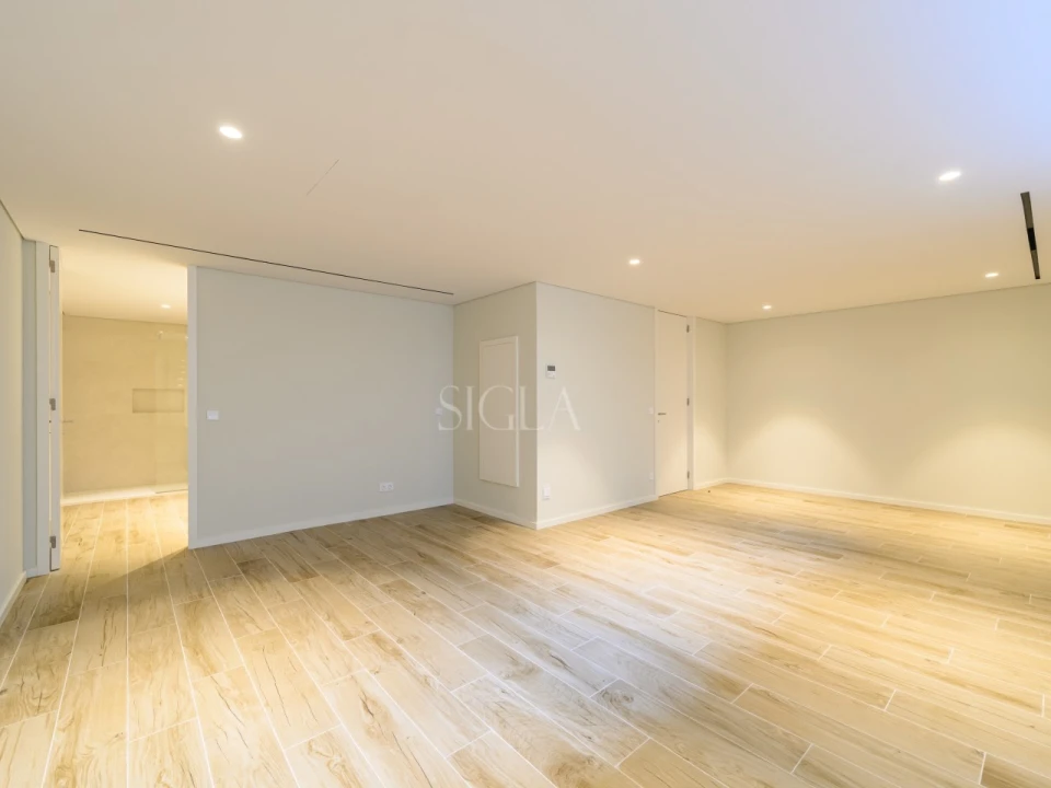 Moradia T4 para Venda em Madalena Foto 34
