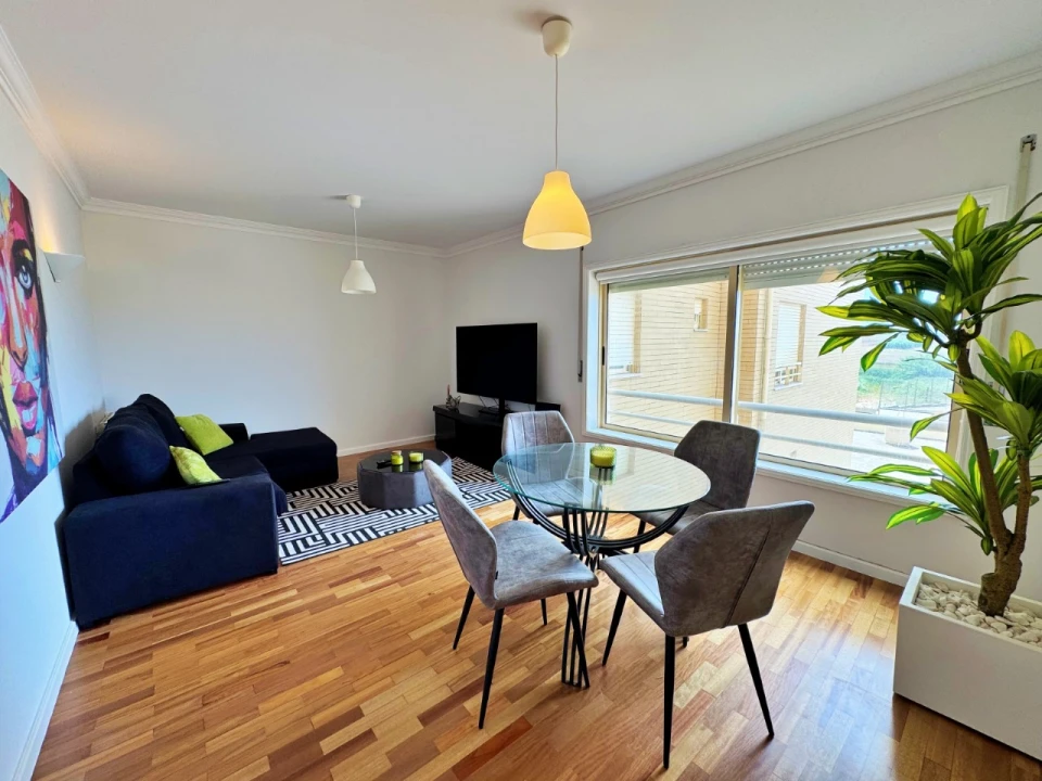 Apartamento T1 para Venda em Labruge Foto 3