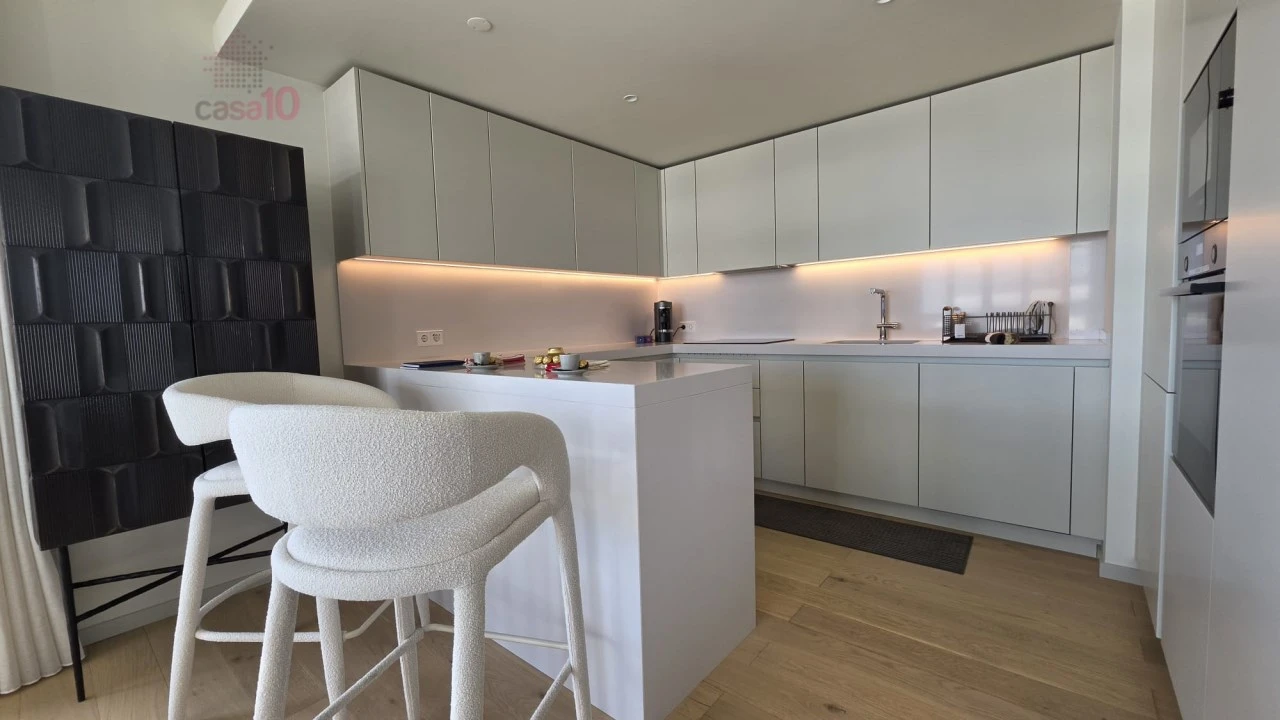 Apartamento T2 para Venda em Parque das Nações Foto 5