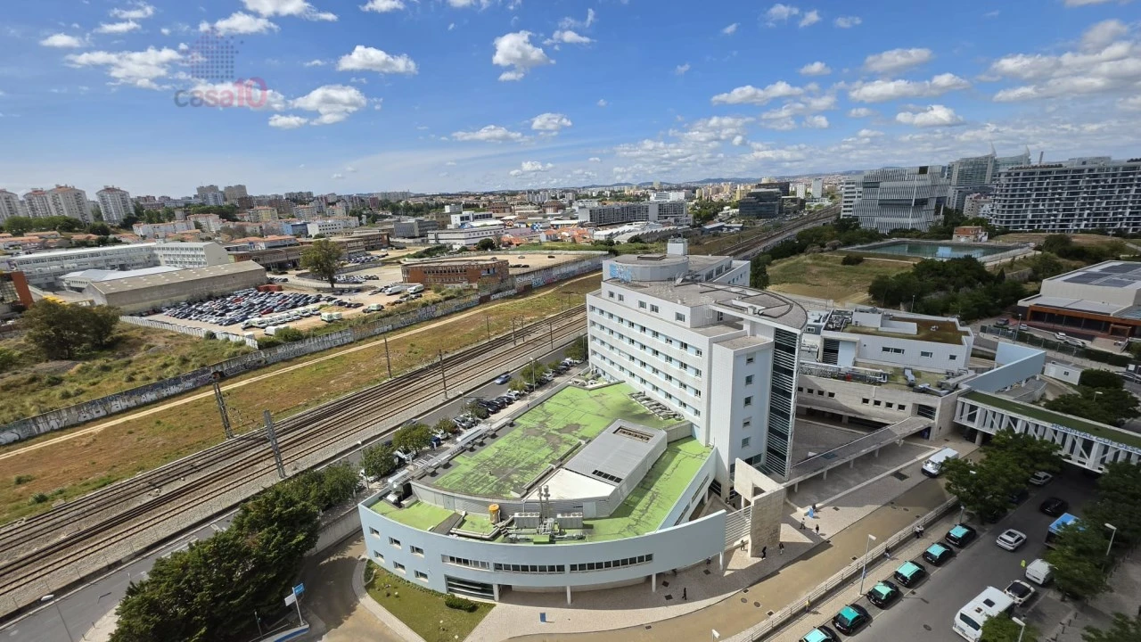 Apartamento T2 para Venda em Parque das Nações Foto 15