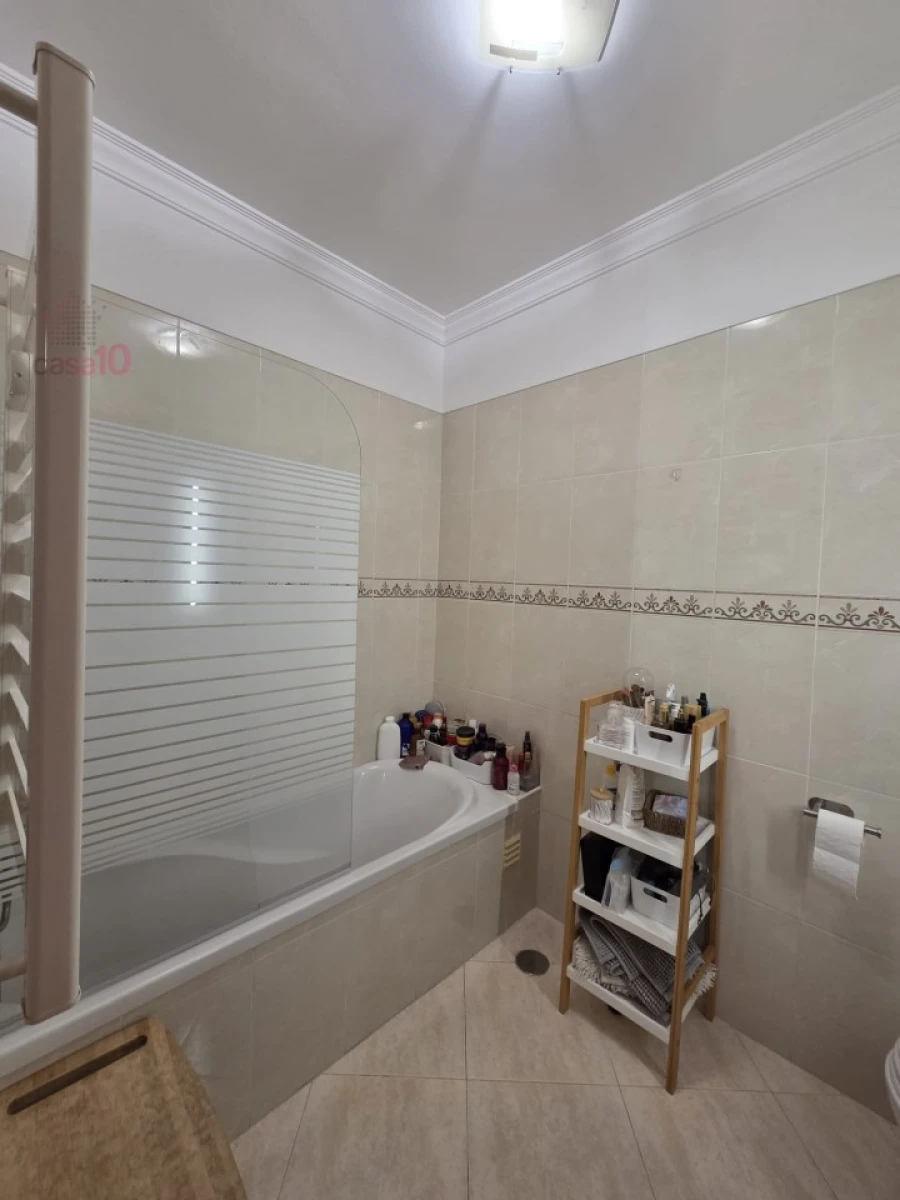 Apartamento T4 para Venda em Almancil Foto 16