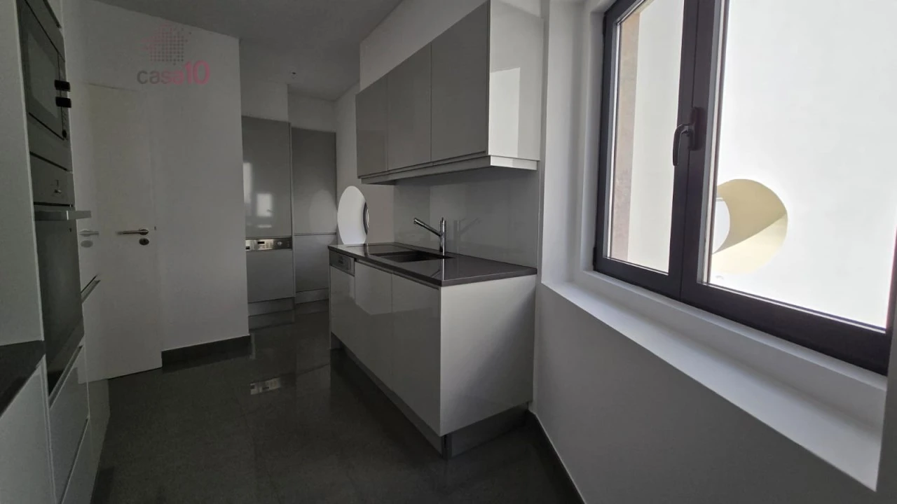 Apartamento T1 para Venda em Misericórdia Foto 7