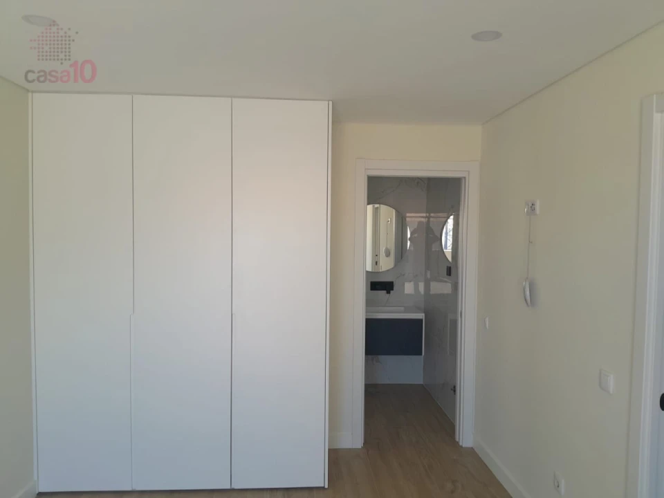 Apartamento T4 para Venda em Almancil Foto 9