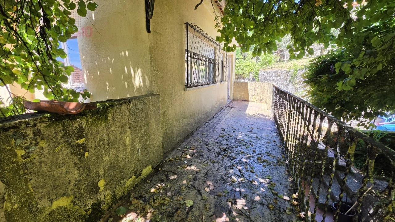 Moradia T6 para Venda em Castro Daire Foto 32
