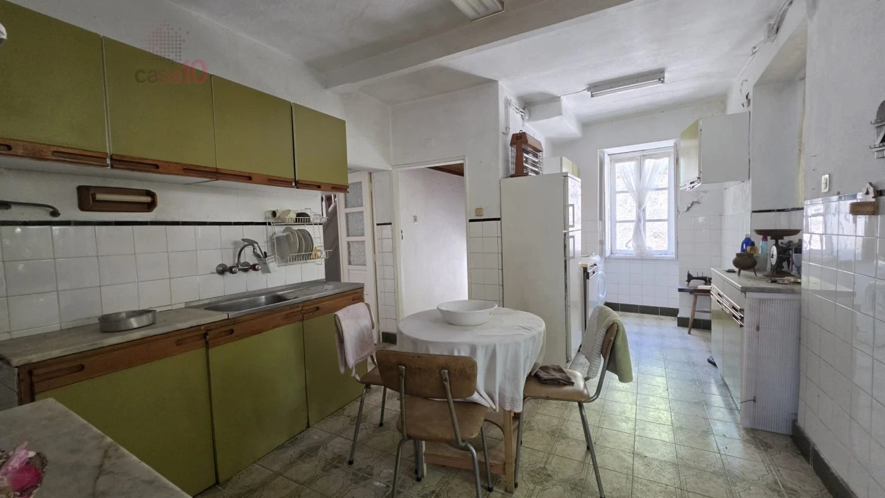 Moradia T6 para Venda em Castro Daire Foto 40