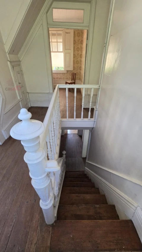 Moradia T6 para Venda em Castro Daire