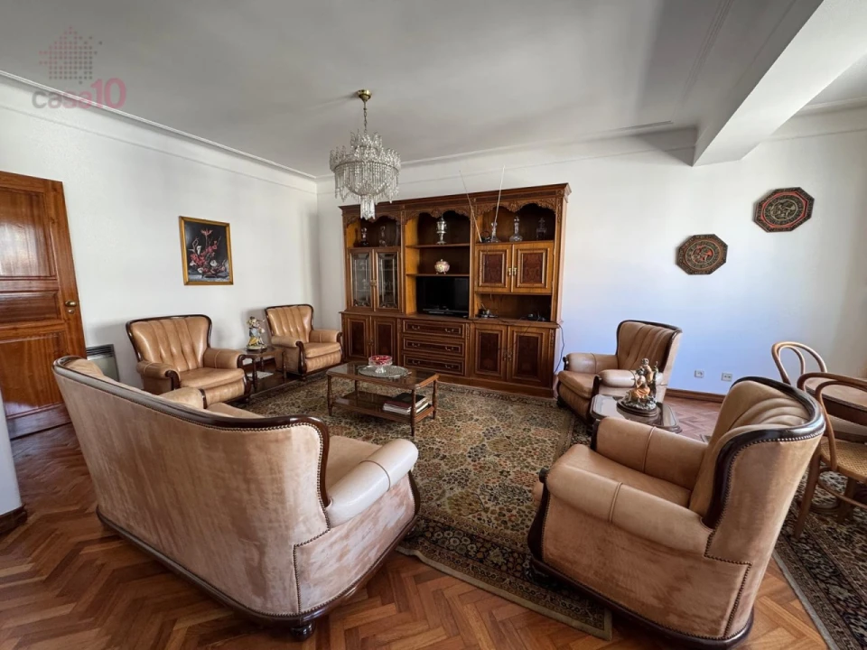 Apartamento T3 para Arrendamento em Lumiar Foto 5