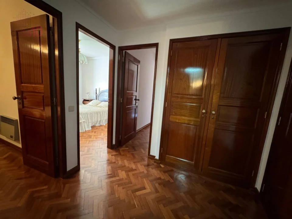 Apartamento T3 para Arrendamento em Lumiar Foto 19