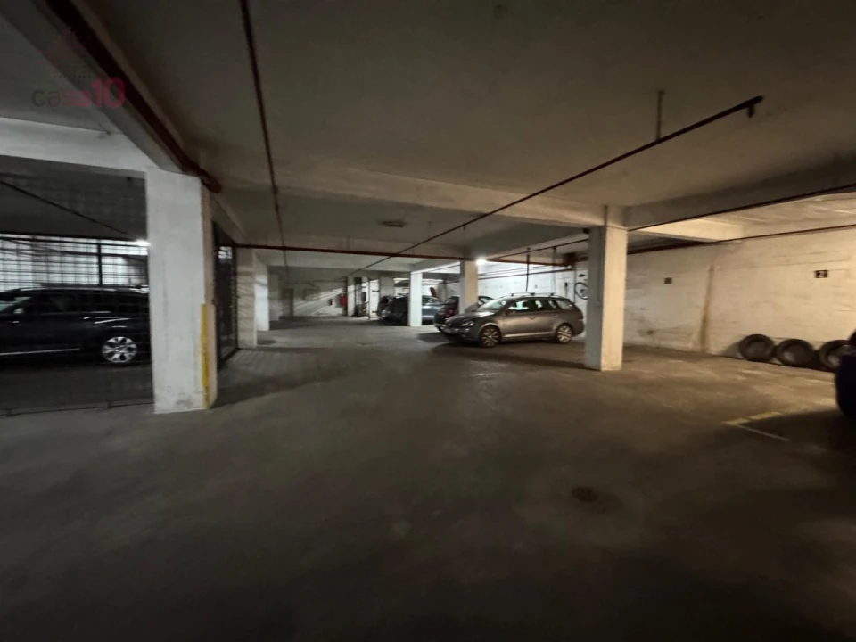 Apartamento T3 para Arrendamento em Lumiar Foto 23