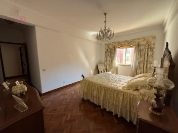 Apartamento T3 para Arrendamento em Lumiar