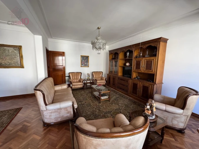 Apartamento T3 para Arrendamento em Lumiar Foto 2
