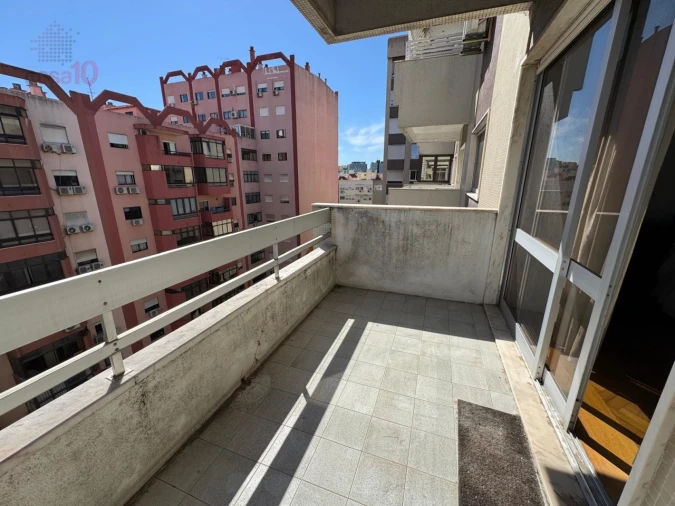 Apartamento T3 para Arrendamento em Lumiar Foto 20