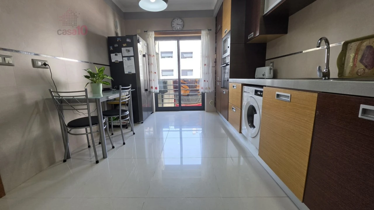 Apartamento T3 para Venda em Alcochete Foto 8