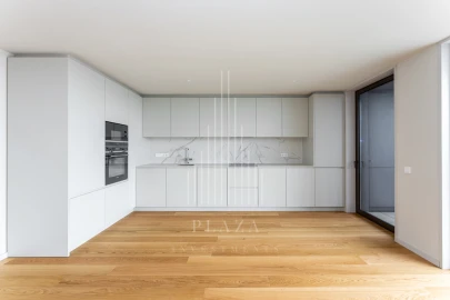 Apartamento T4 para Venda em Santa Marinha e São Pedro da Afurada