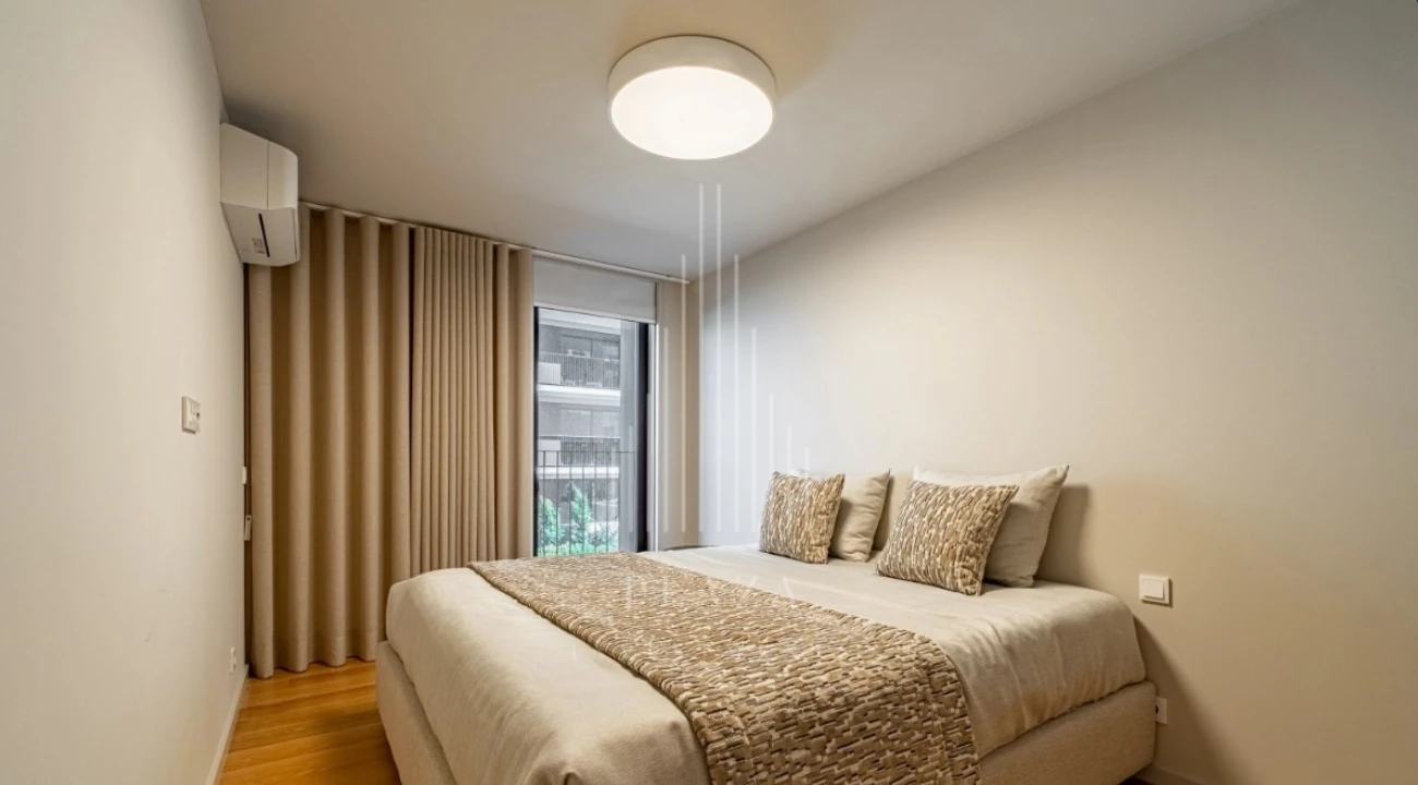 Apartamento T4 para Venda em Santa Marinha e São Pedro da Afurada Foto 11