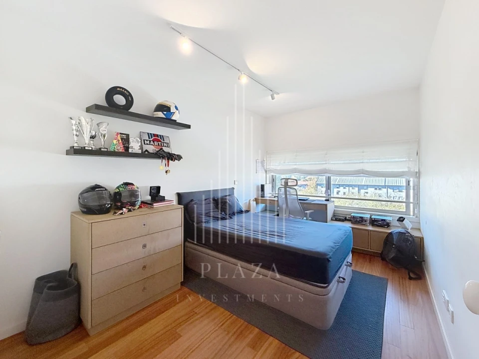Apartamento T4 para Venda em Lordelo do Ouro e Massarelos Foto 16