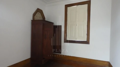 Prédio para Venda em Lordelo do Ouro e Massarelos