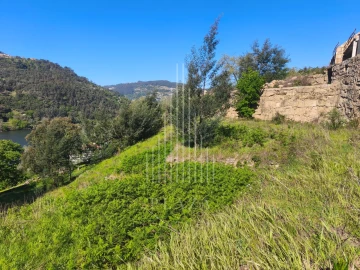 Moradia T3 para Venda em Sande e São Lourenço