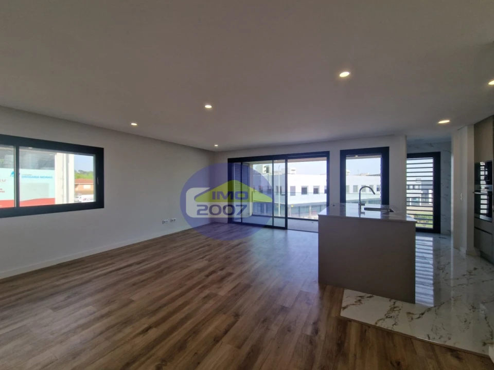 Apartamento T2 para Venda em Santa Maria da Feira, Travanca, Sanfins e Espargo Foto 9